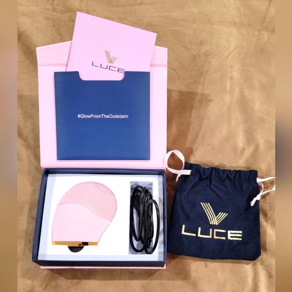LUCE 180° Facial Cleansing & Anti Aging Device